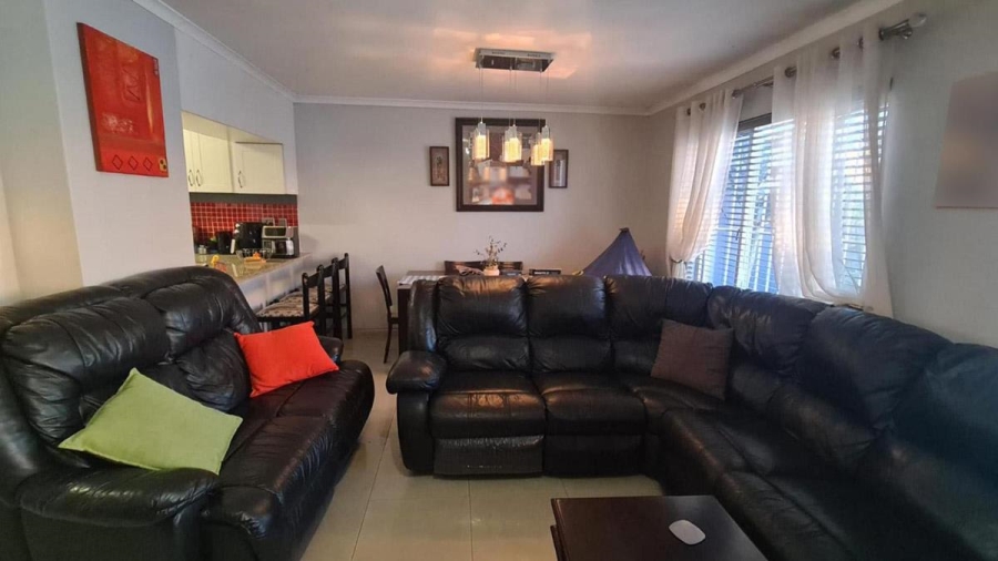 2 Bedroom Property for Sale in Brooklyn Western Cape